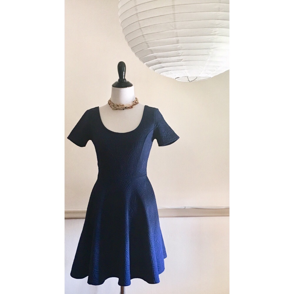 Finn & Clover Skater Dress Sz Small Navy